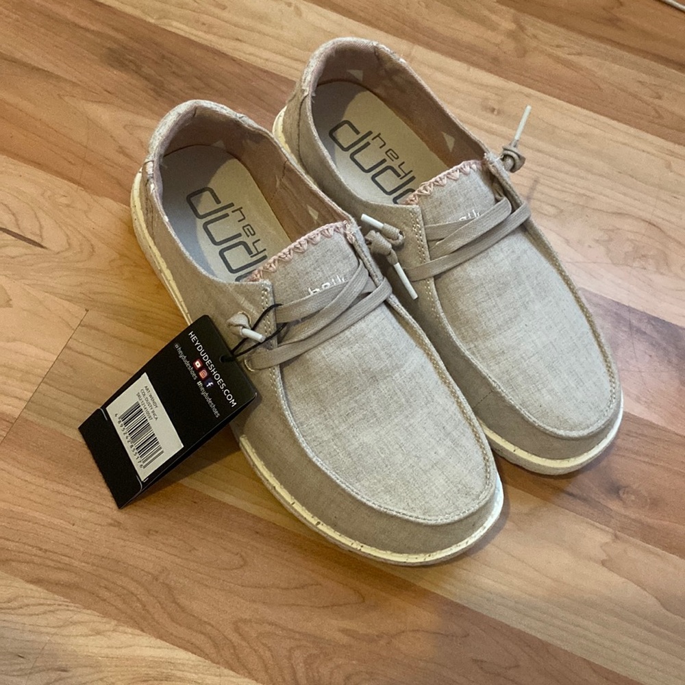 Women’s Hey Dude’s Size 6